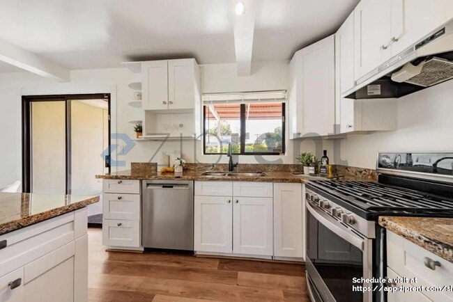 Foto del edificio - 1312 Carlton Ave