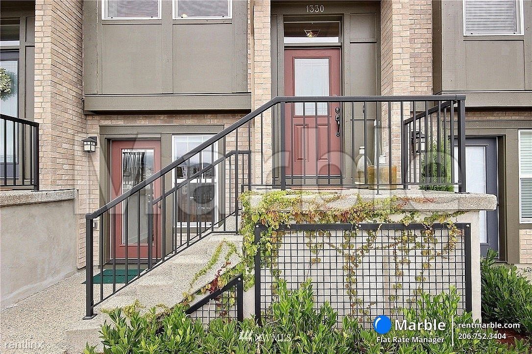 Primary Photo - 3 br, 3 bath Townhome - 1330 Williamsburg ...