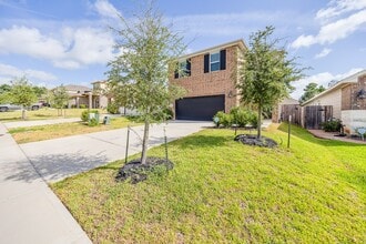 Building Photo - 18560 Meadow Point Ln
