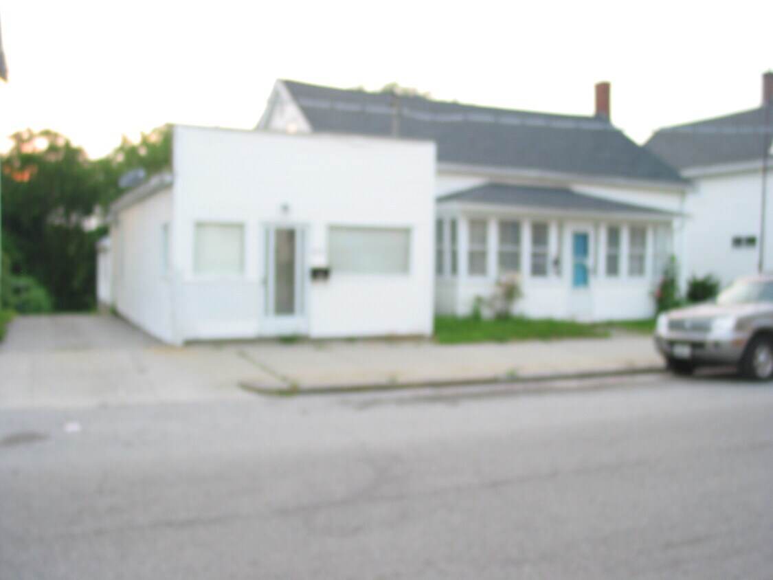 Primary Photo - 293 Front St