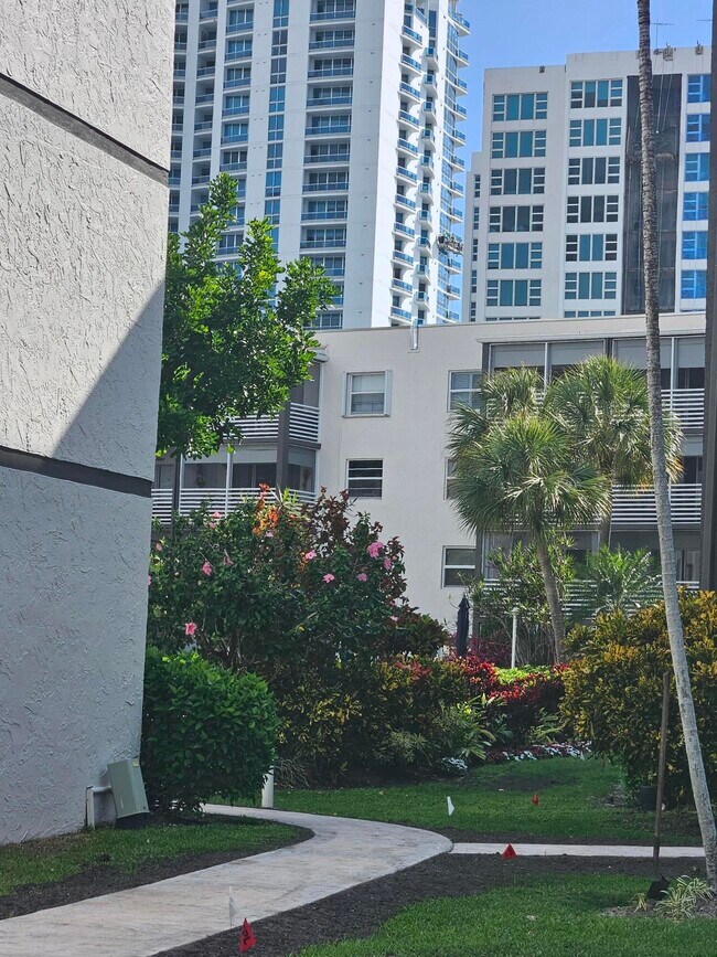 Foto del edificio - 1541 S Ocean Blvd