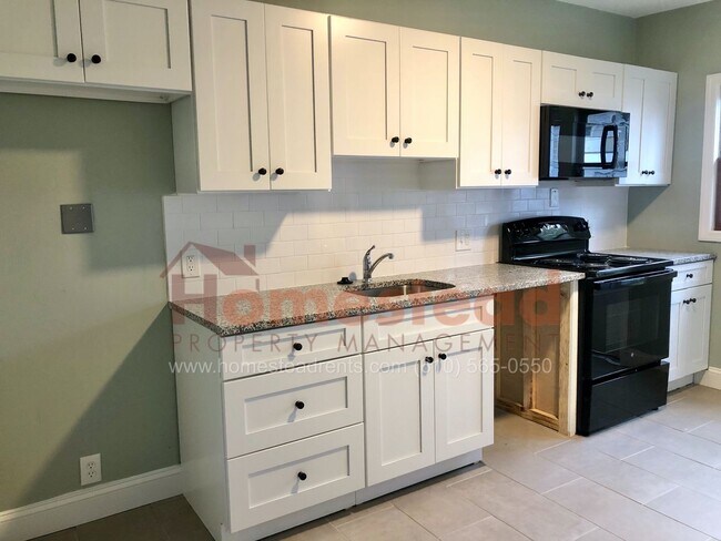 Foto del edificio - 3 BEDROOM MARCUS HOOK HOME FOR RENT!