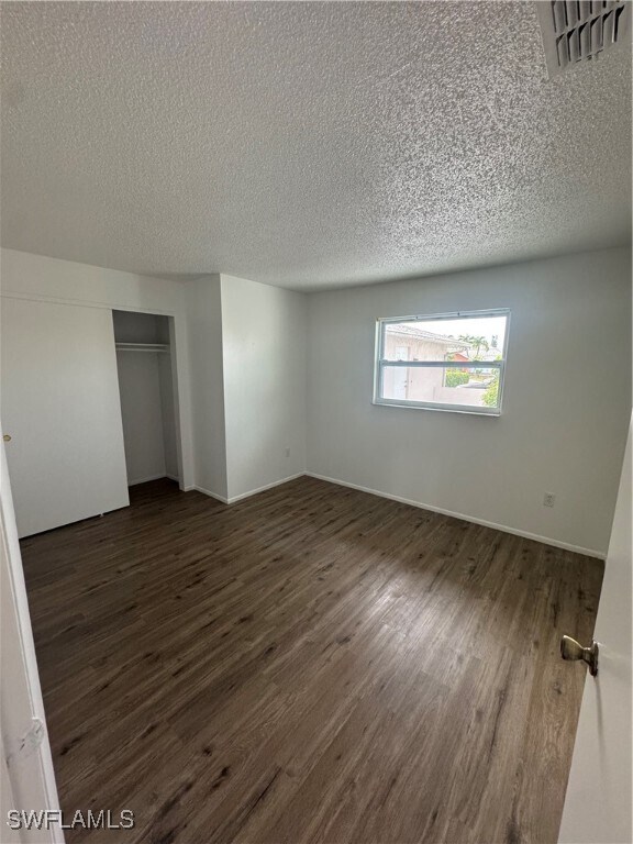 Building Photo - 25 SE 23rd Pl