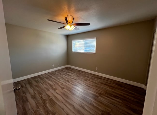 Photo - 457 E N St Apartment