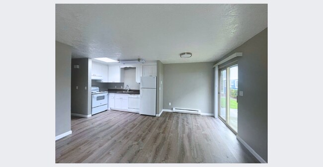 Foto del edificio - 122 Lilly Rd NE