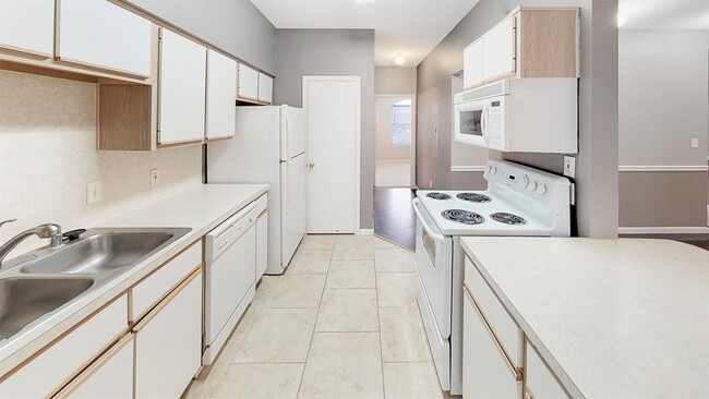 Building Photo - 1233 Canyon Creek Cir