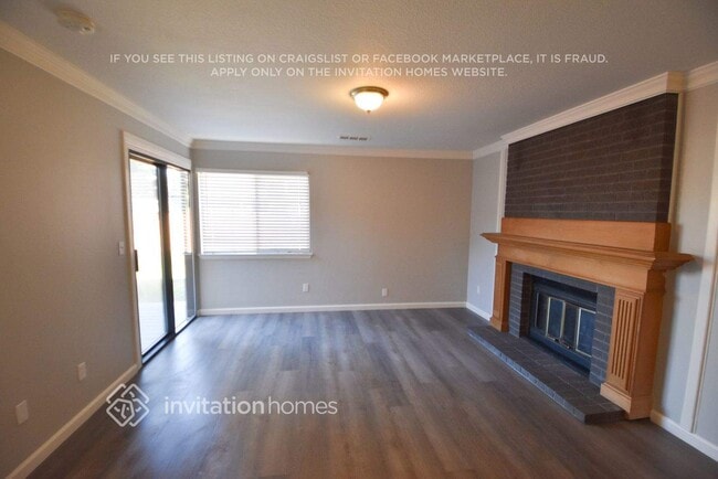 Building Photo - 2522 Mankas Blvd