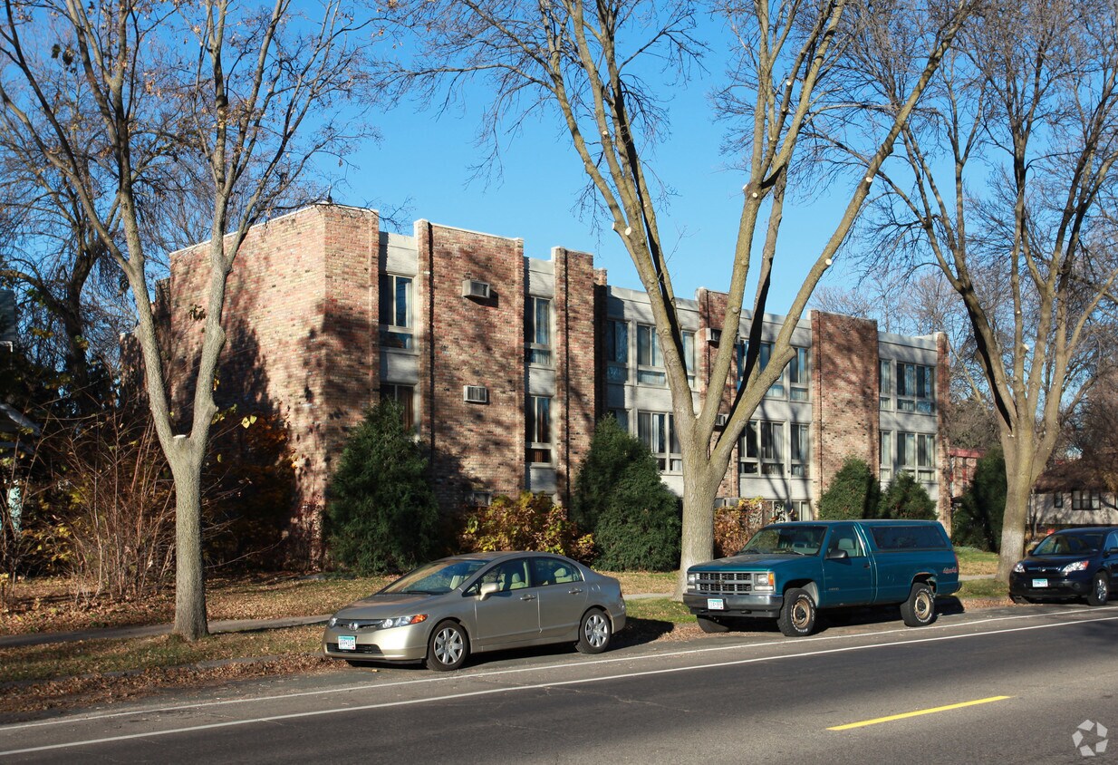4200 Minnehaha Ave. - 4200 Minnehaha Ave