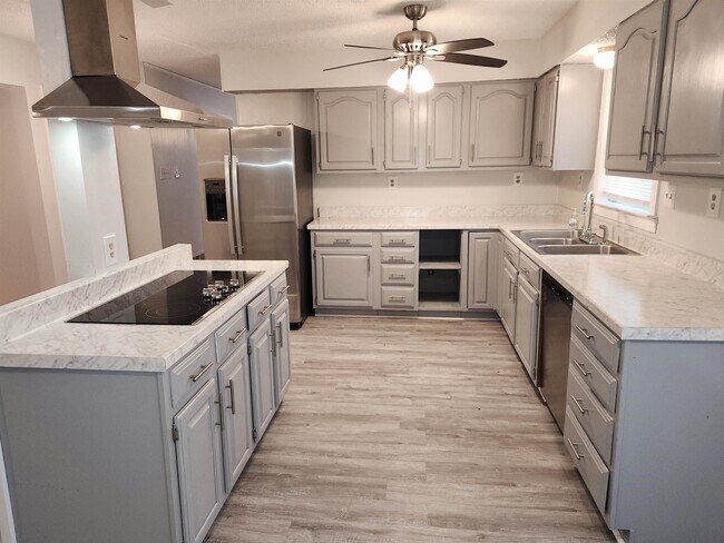 Foto del edificio - 7188 Pleasant Ridge Rd