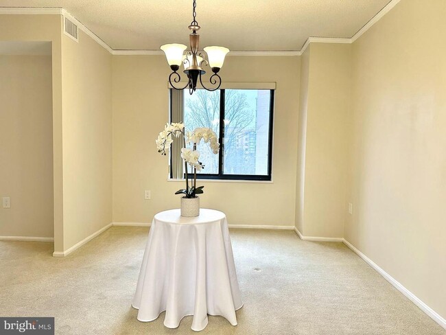 Foto del edificio - 3310 N Leisure World Blvd