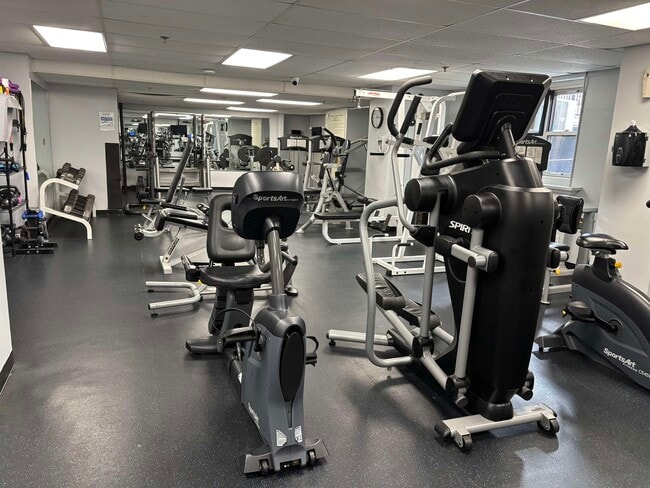 Foto del edificio - 6600 JFK Blvd E