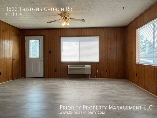 Building Photo - 1 Bedroom, 1 Bathroom Single Family Home, ...