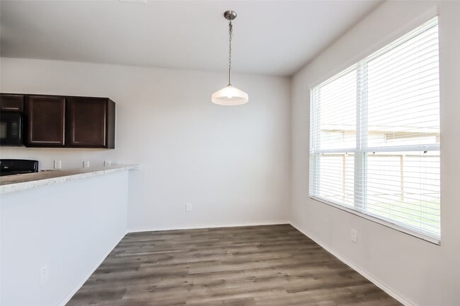 Building Photo - 22440 Clear Castle Dr