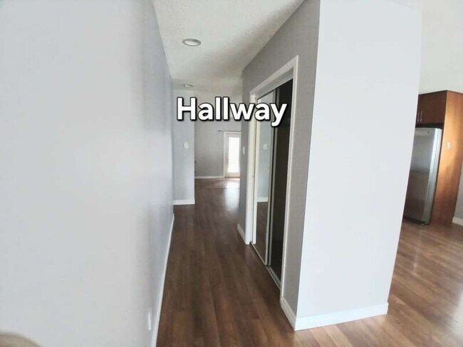 Building Photo - 8728-8181 181 St NW