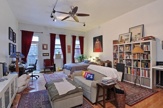 - 29 Woodhull St