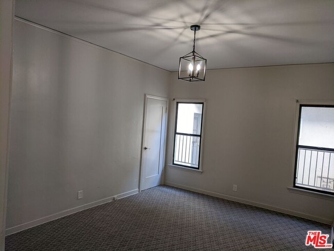 Foto del edificio - 224 N Jackson St