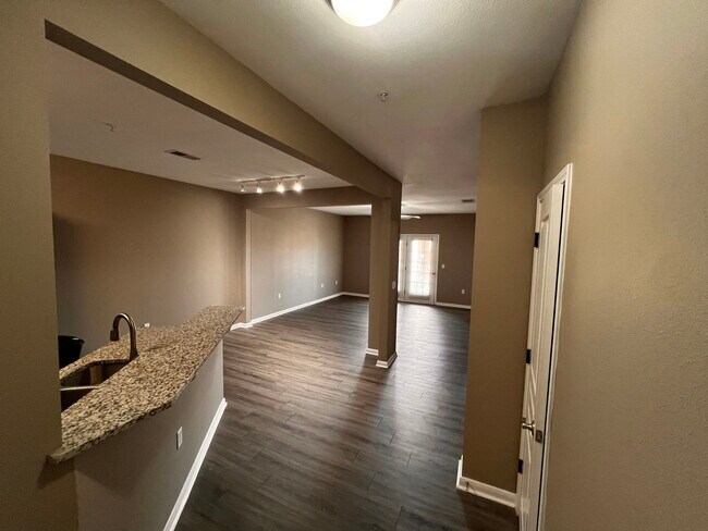 Foto del edificio - 1030 Farm to Market Road 2931 Apt #9107, Aubrey, TX 76227 - 2 BR 2 BA condo