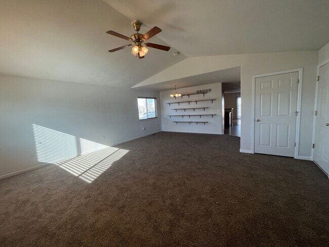 Foto del edificio - Wonderful Ranch Style Home