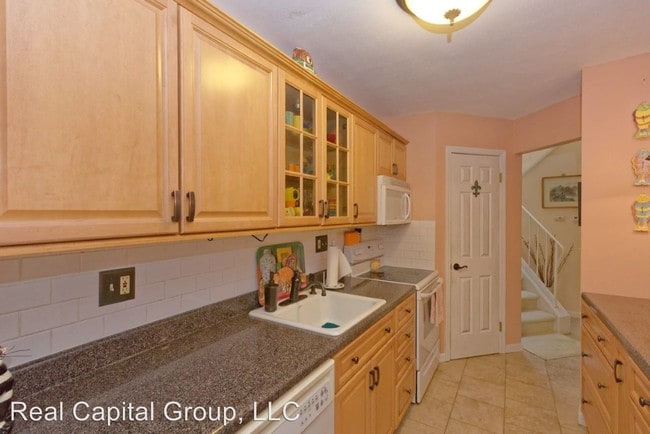 Building Photo - 3 br, 1.5 bath House - 3 Stirrup Dr.