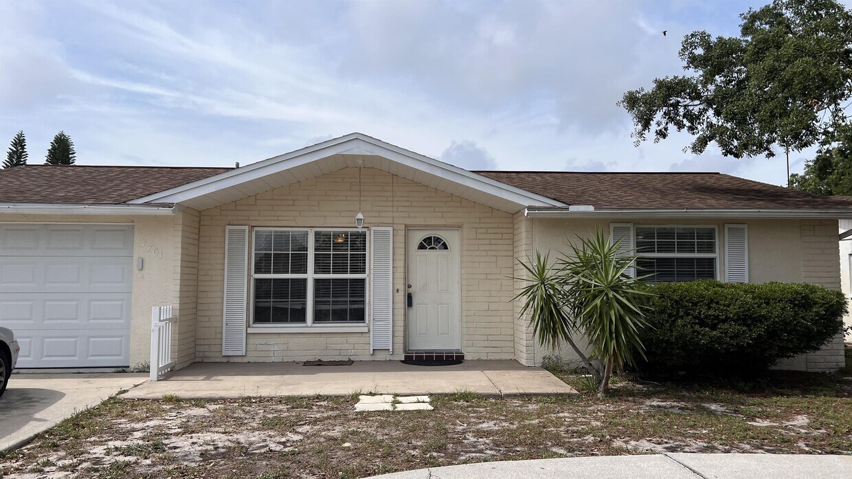 Primary Photo - 7701 Ironbark Dr