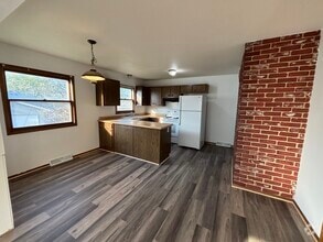 Building Photo - 503 N Moreland Blvd