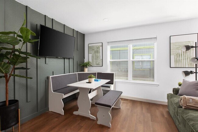 Foto del edificio - 1201 Southport Dr