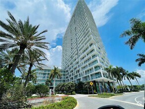 Building Photo - 2000 Metropica Wy