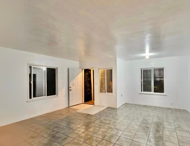 Foto del edificio - 865 N Glassell St