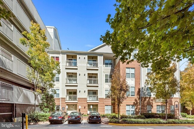 Building Photo - 2765 Centerboro Dr