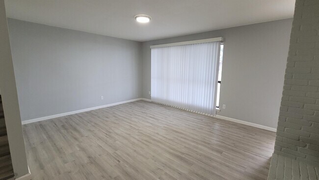 Building Photo - 4226 Walnut Hills Dr