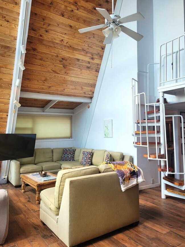Building Photo - 2 br, 2 bath House - 173 Crown Ridge Road ...