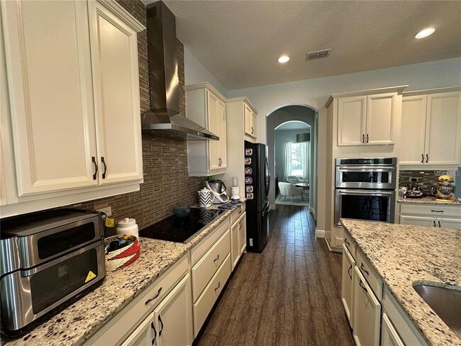 Foto del edificio - 8370 Lookout Pointe Dr
