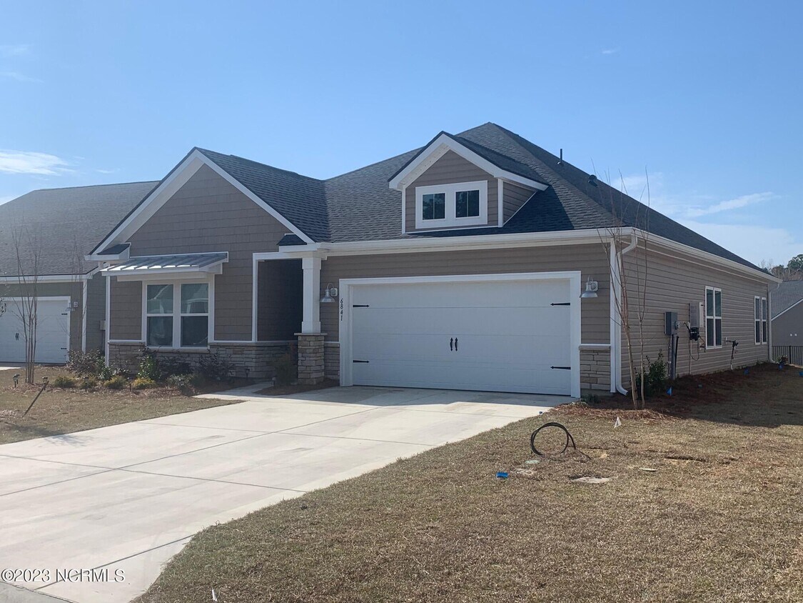 6841 W Lindley Ln SW, Ocean Isle Beach, NC 28469 House for Rent in