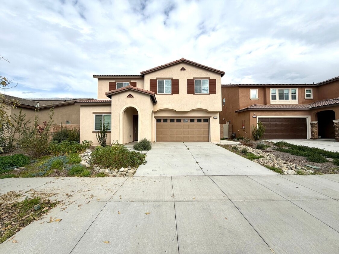 Foto del edificio - Coming Soon! Spacious 5-Bedroom Home in a Growing Winchester Community