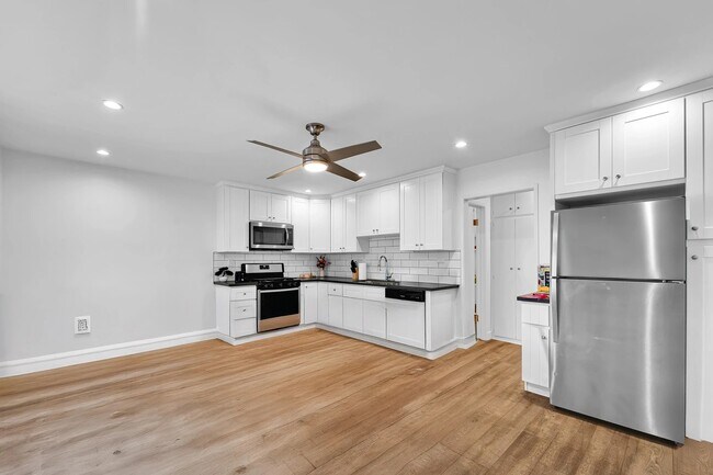 Foto del edificio - 925 W 30th St