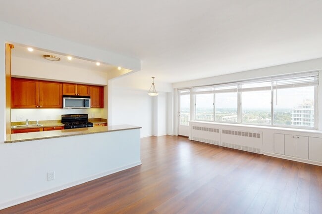 Interior Photo - Dorchester