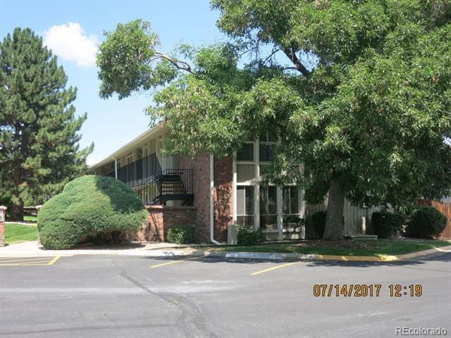 Building Photo - 6495 E Happy Canyon Rd