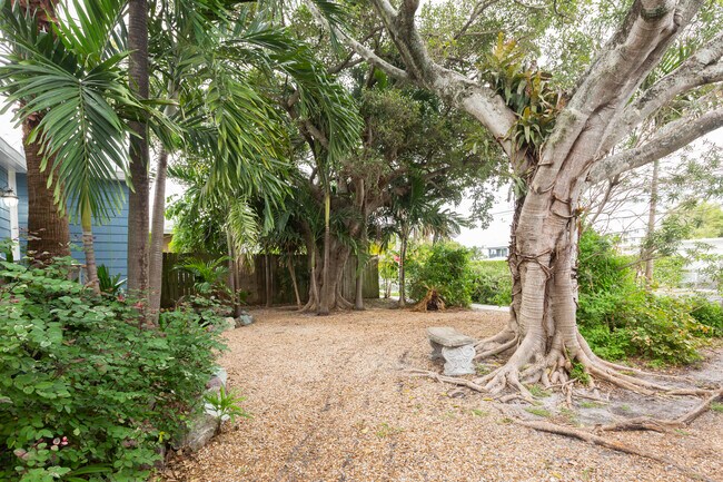 Foto del edificio - 304 SE 3rd Ave