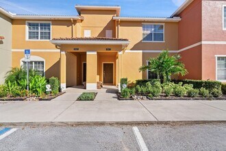 Building Photo - 3067 Beach Palm Ave