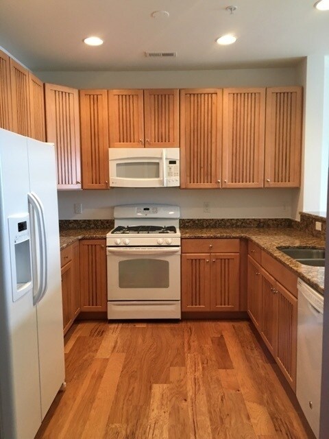Foto del edificio - Condo in The Grande at Canal Pointe