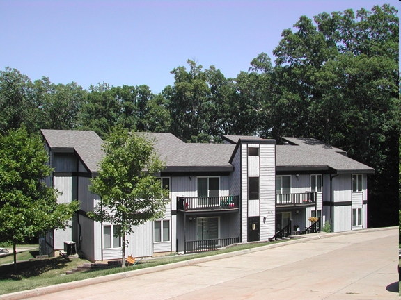 Primary Photo - Woodlander Apartments