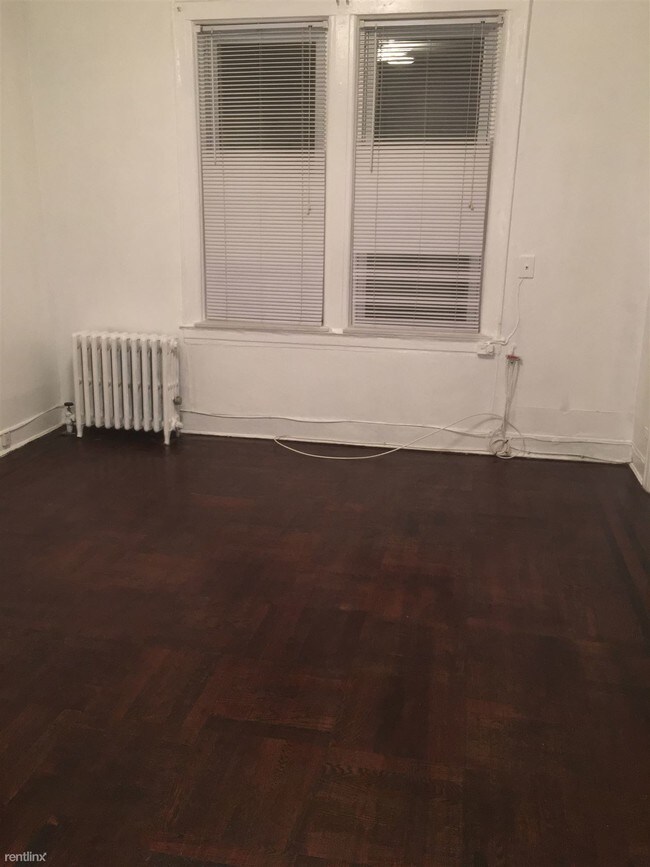 Building Photo - 2158 35th St