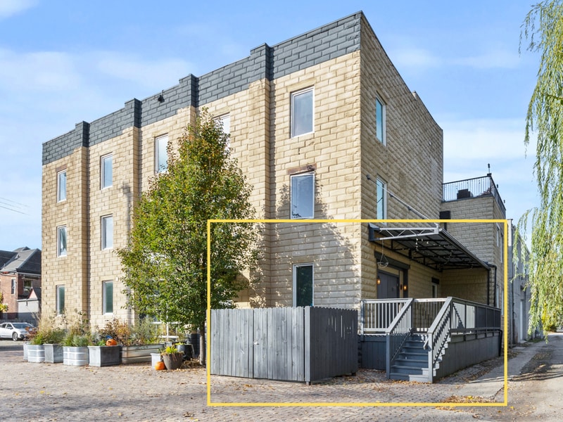 Primary Photo - 1185 Gustavus Ln