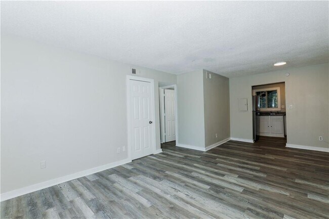 Foto del edificio - 2065 Alison Ct SW
