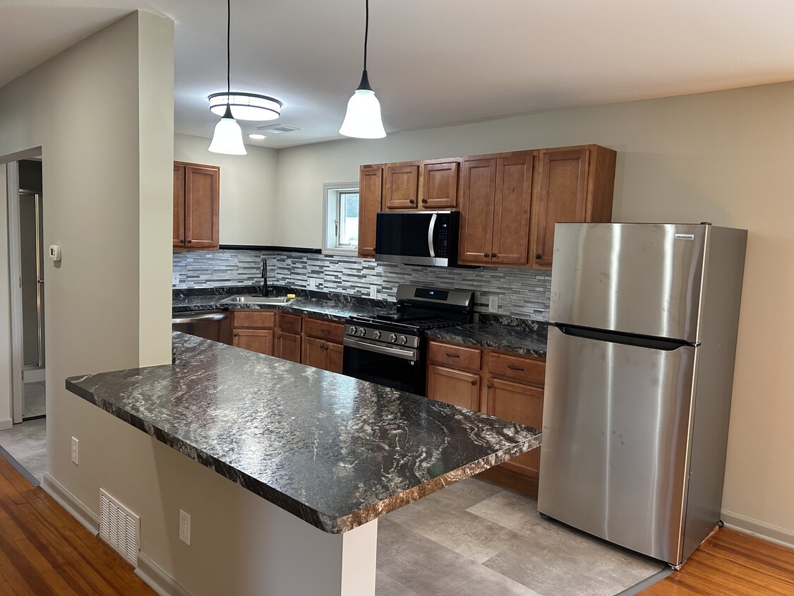 Kitchen and Dinning counter - 8575 Main St