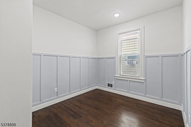 Foto del edificio - 512-514 Broadway