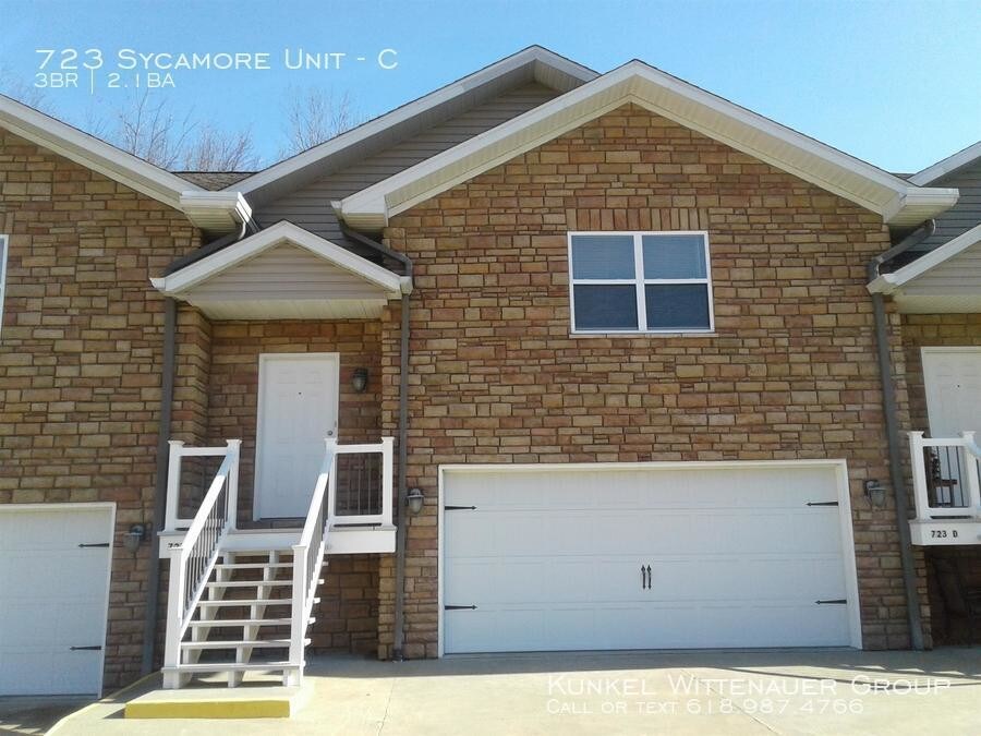 Primary Photo - 723 Sycamore St