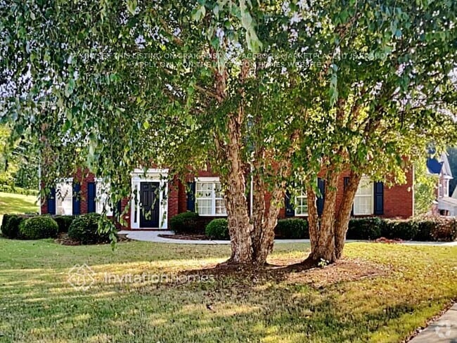 Building Photo - 3088 Woodmere Dr