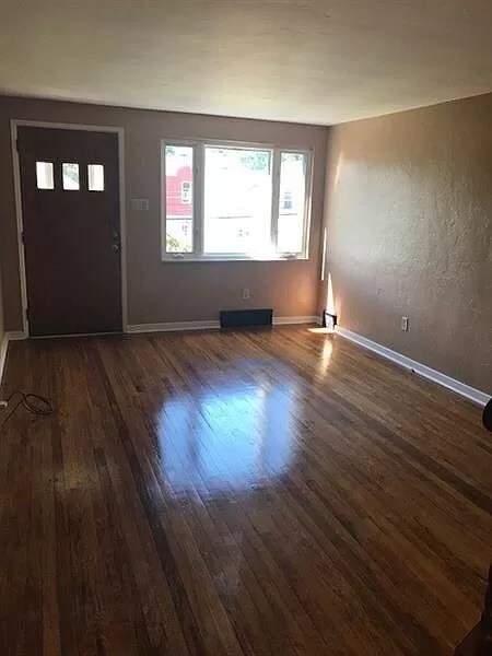 Living Room - 577 Bigelow St