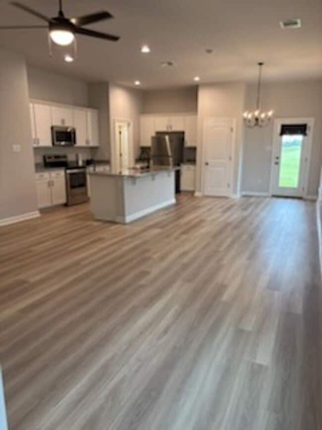 Building Photo - 5330 Helmsdale Ct